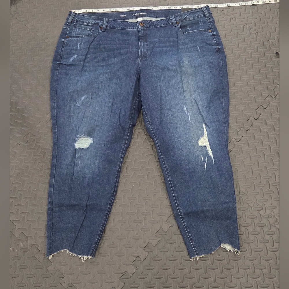 NWT Lane Bryant Mid-rise Super Stretch Skinny 28 Regular Cropped Jeans